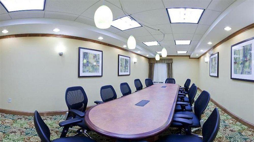 Holiday Inn Express & Suites Fredericksburg By Ihg Екстер'єр фото