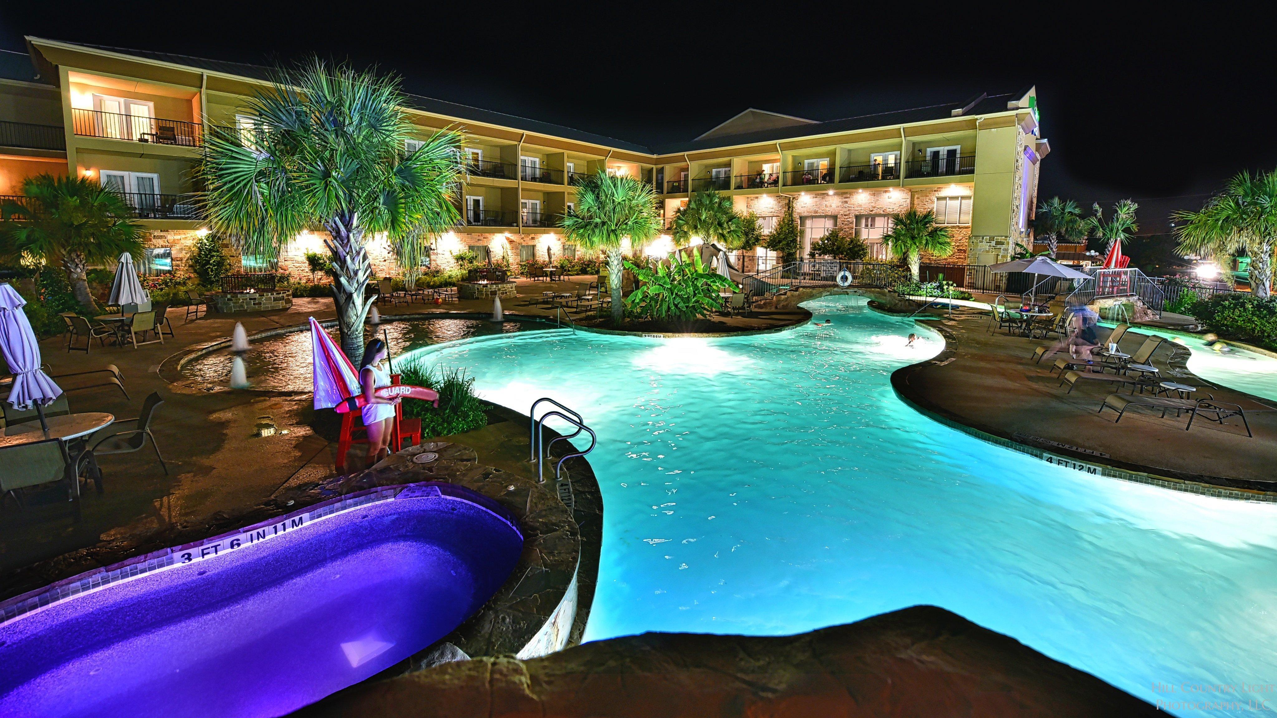 Holiday Inn Express & Suites Fredericksburg By Ihg Екстер'єр фото