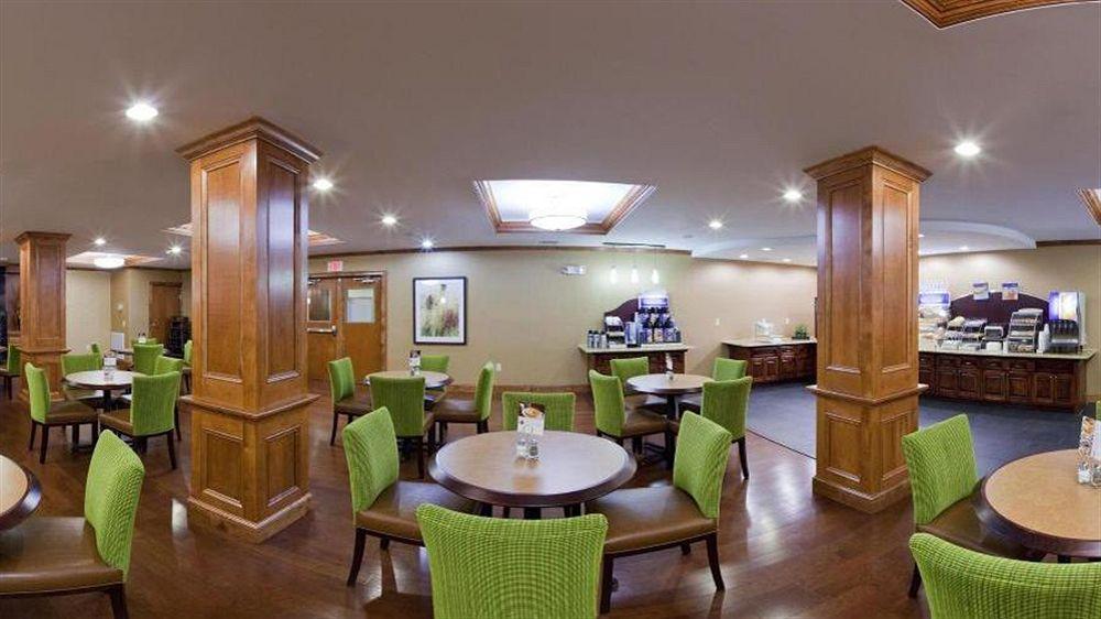 Holiday Inn Express & Suites Fredericksburg By Ihg Екстер'єр фото