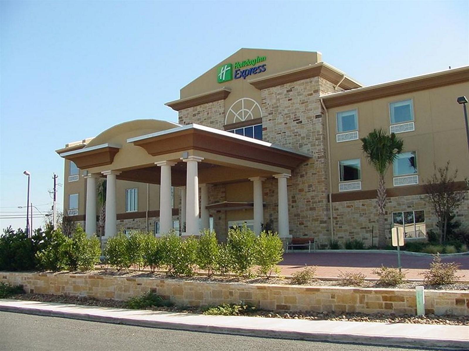 Holiday Inn Express & Suites Fredericksburg By Ihg Екстер'єр фото